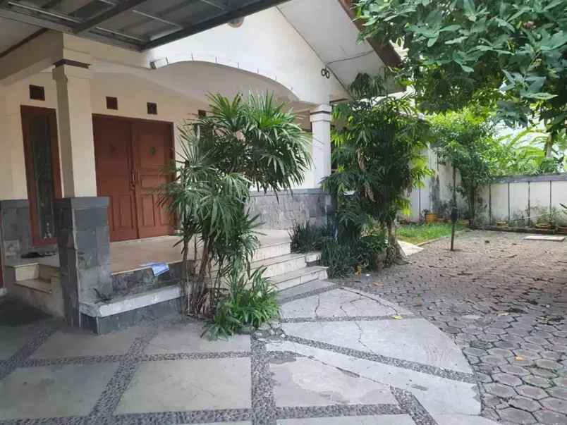 dijual rumah jl abadi blok pondok bambu