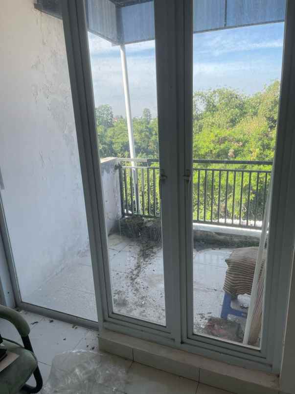 dijual rumah jl bukit sariwangi regency