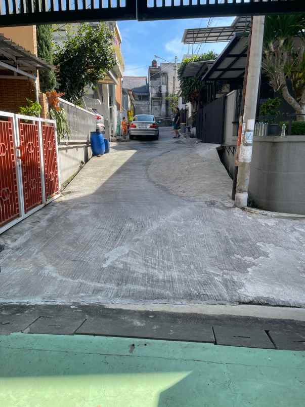 dijual rumah jl bukit sariwangi regency