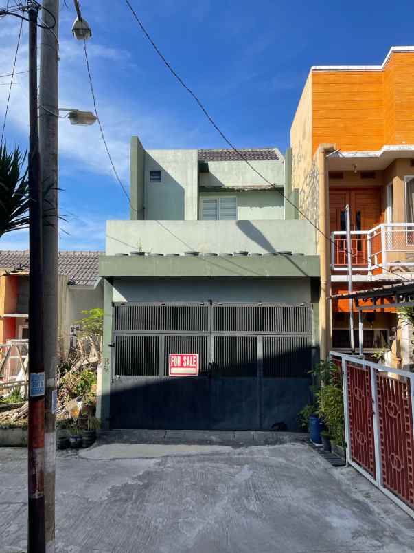 dijual rumah jl bukit sariwangi regency