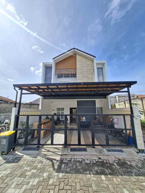 dijual rumah jl cijagra buah batu bandung