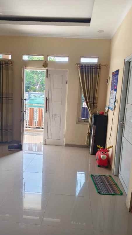 dijual rumah jl cijantung pasar rebo