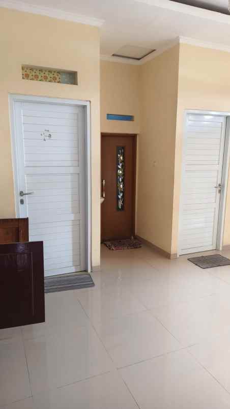 dijual rumah jl cijantung pasar rebo