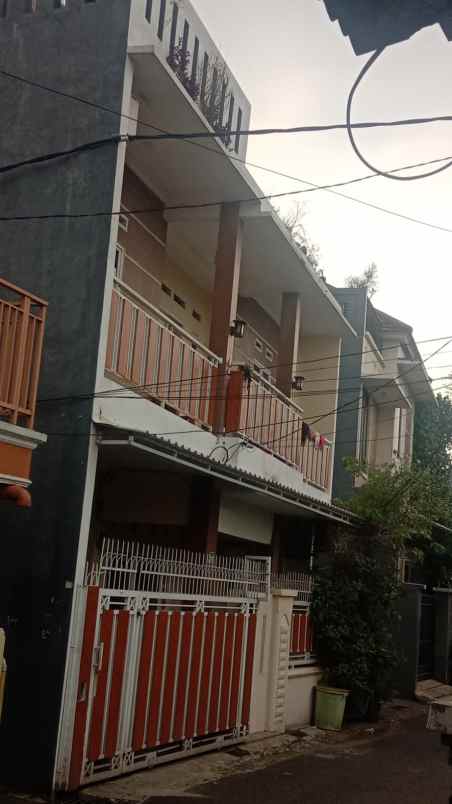 dijual rumah jl cijantung pasar rebo