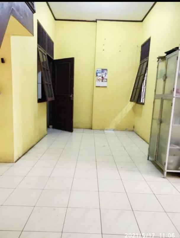 dijual rumah jl ganesha raya pd benda