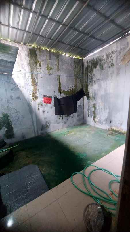 dijual rumah jl gito gati