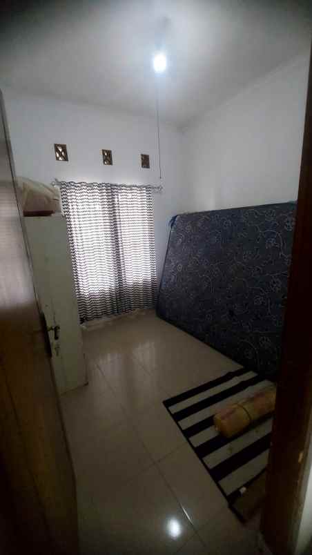 dijual rumah jl gito gati