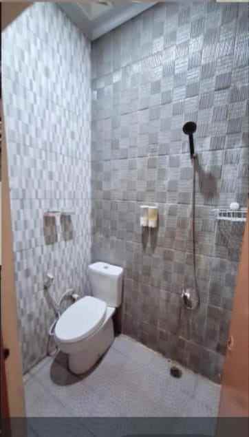 dijual rumah jl kalisari pasar rebo