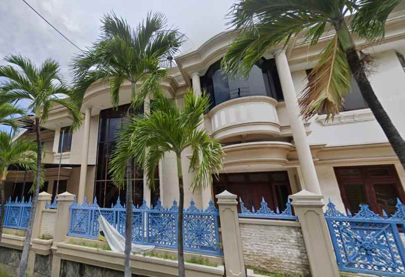 dijual rumah jl kertajaya indah tengah