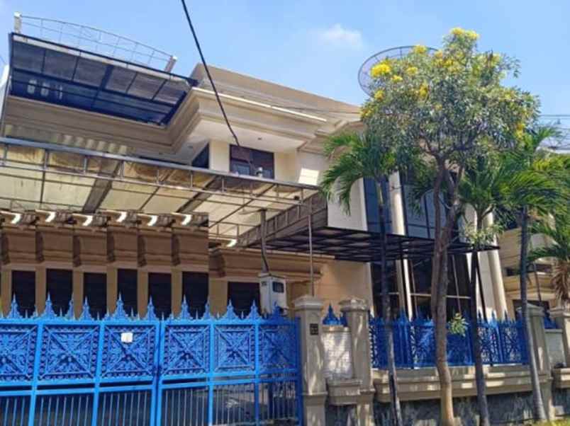 dijual rumah jl kertajaya indah tengah