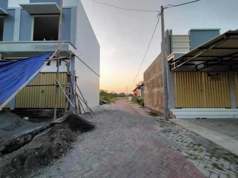 dijual rumah jl kuntowijoyodanu krapyak