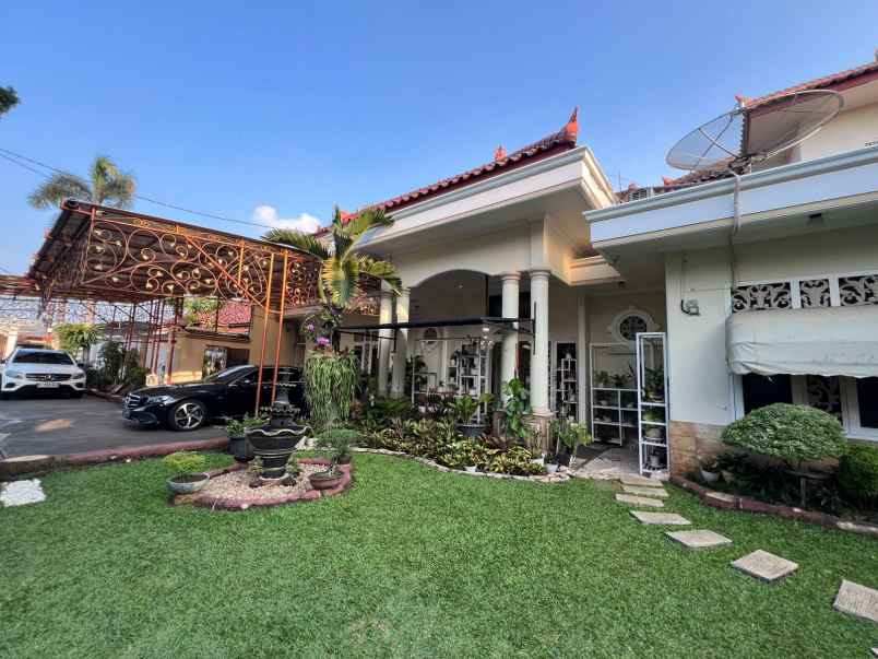 dijual rumah jl pedurenan cisalak