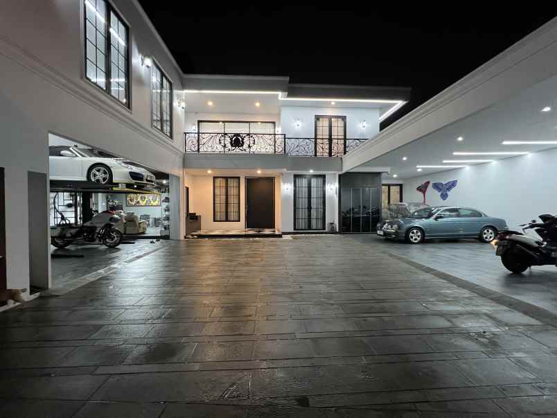 dijual rumah jl pembangunan 1 no 18b