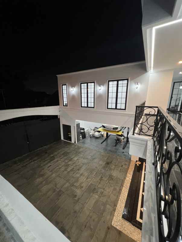 dijual rumah jl pembangunan 1 no 18b