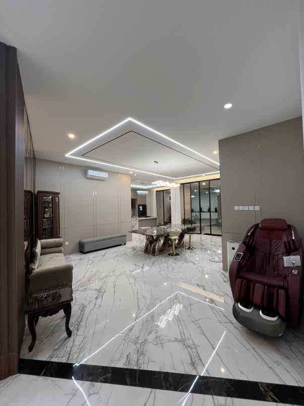 dijual rumah jl pembangunan 1 no 18b