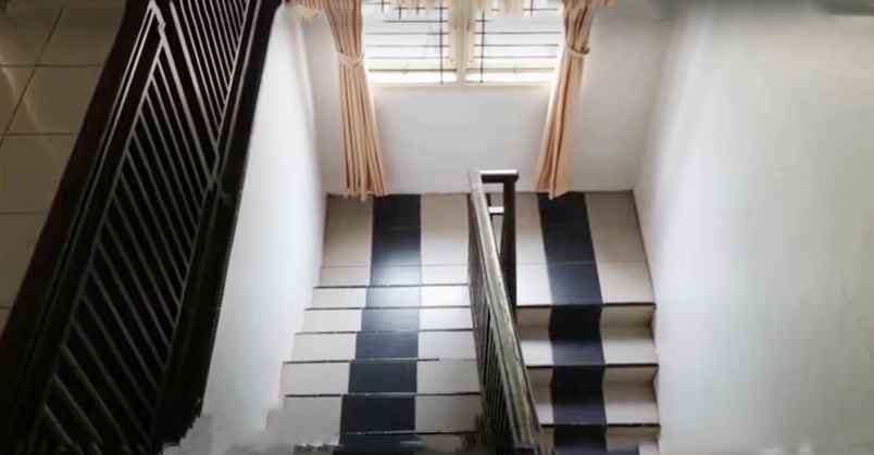 dijual rumah jl rajamandala desa