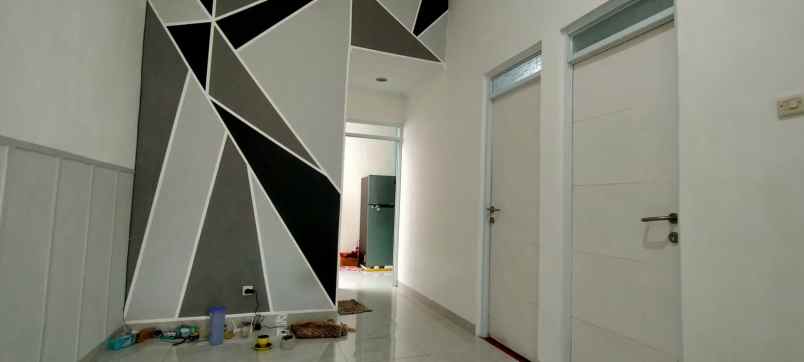 dijual rumah jl raya sadang subang