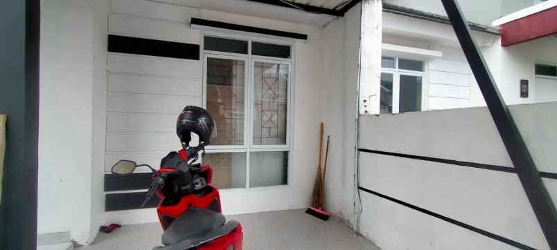 dijual rumah jl raya sadang subang