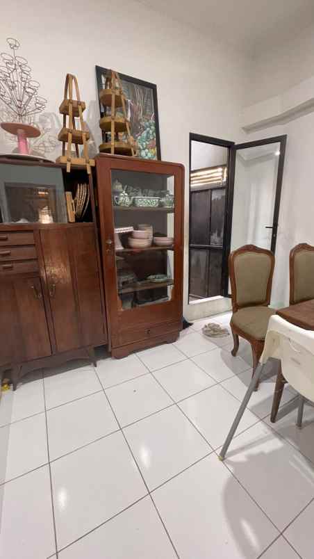 dijual rumah jl raya sukatani