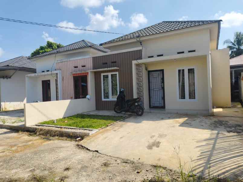 dijual rumah jl sianok