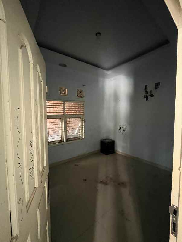 dijual rumah jl suka karya