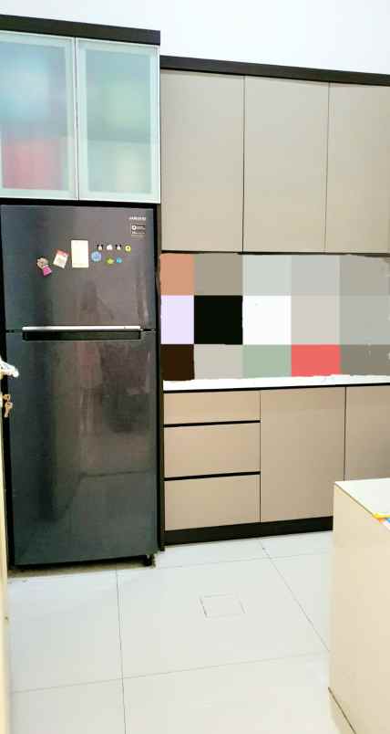 dijual rumah jl sutorejo utara