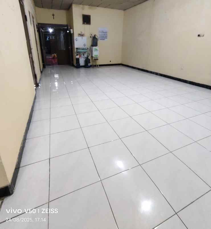 dijual rumah jl tales