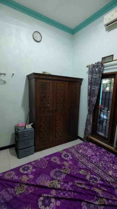 dijual rumah jl tenggilis mejoyo