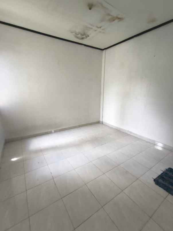 dijual rumah jl tuanku tambusai