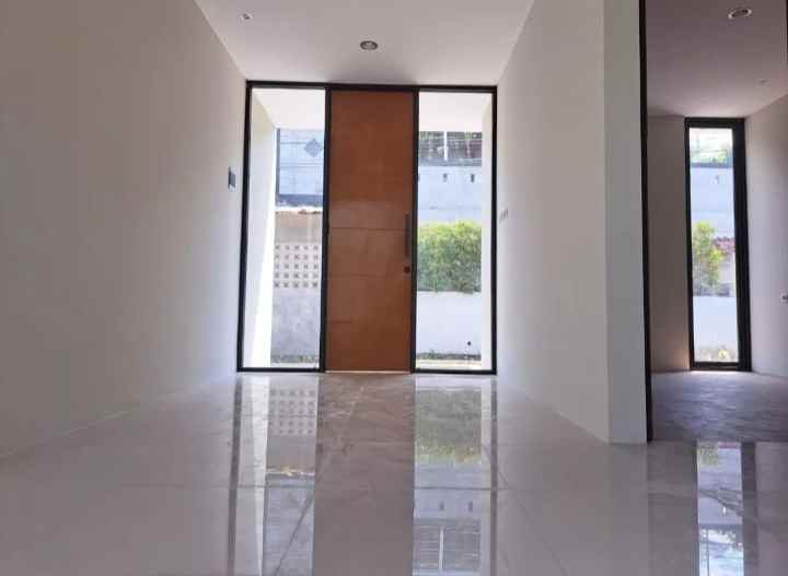 dijual rumah jln berbah kalasan dekat