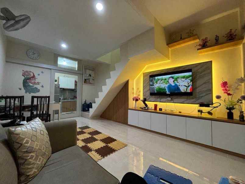 dijual rumah kalideres