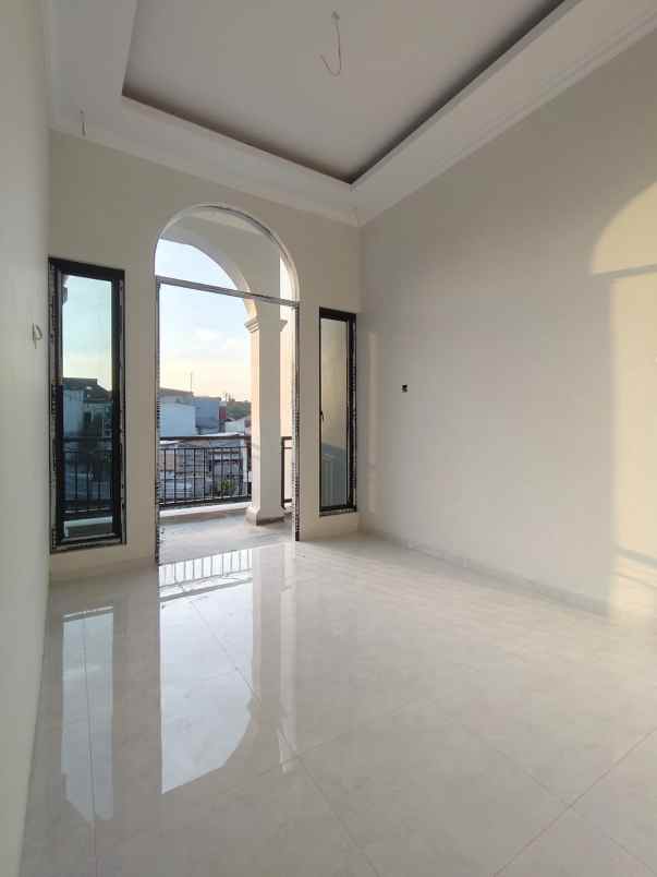 dijual rumah kalisari