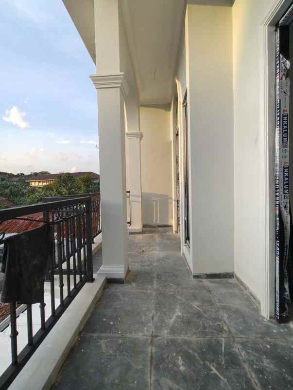 dijual rumah kalisari