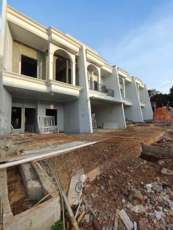 dijual rumah kalisari