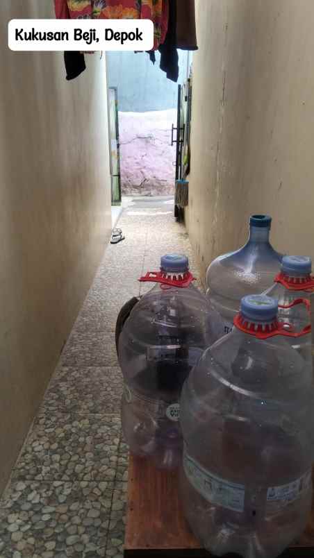 dijual rumah kampung dekat kampus ui depok