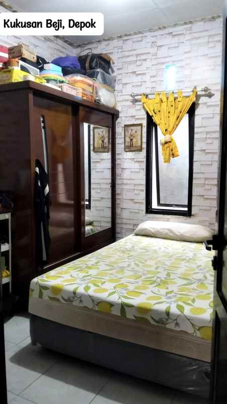dijual rumah kampung dekat kampus ui depok