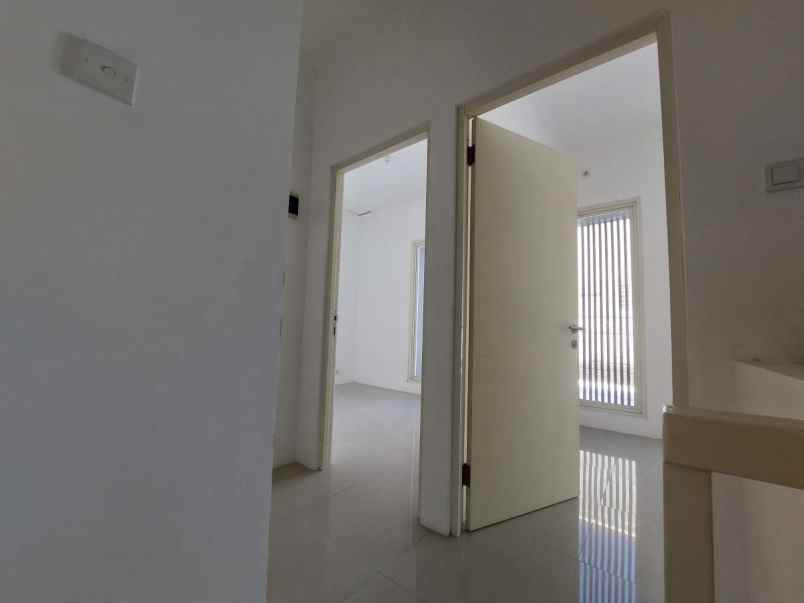 dijual rumah karang asem