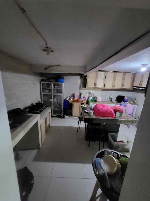 dijual rumah karang asem
