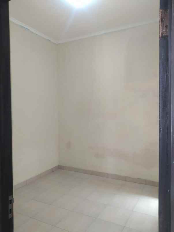 dijual rumah kec cimahi utara