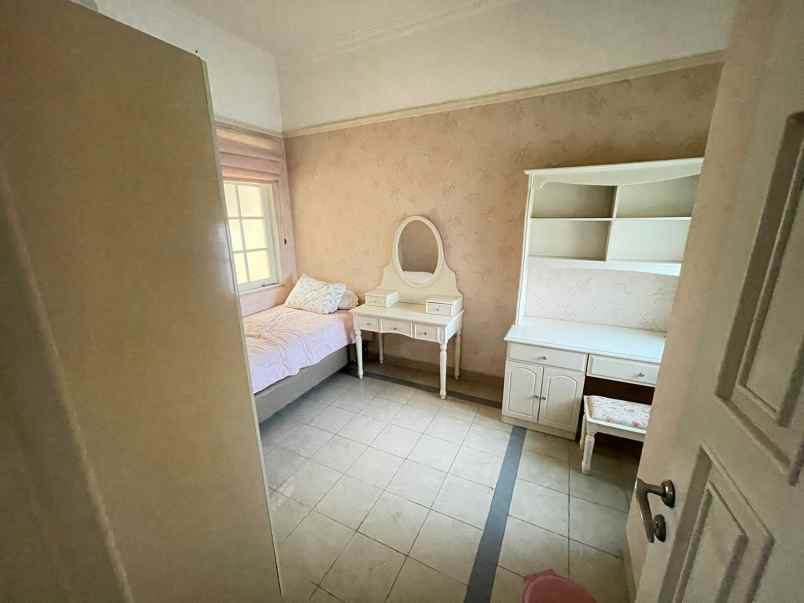 dijual rumah kelapa gading