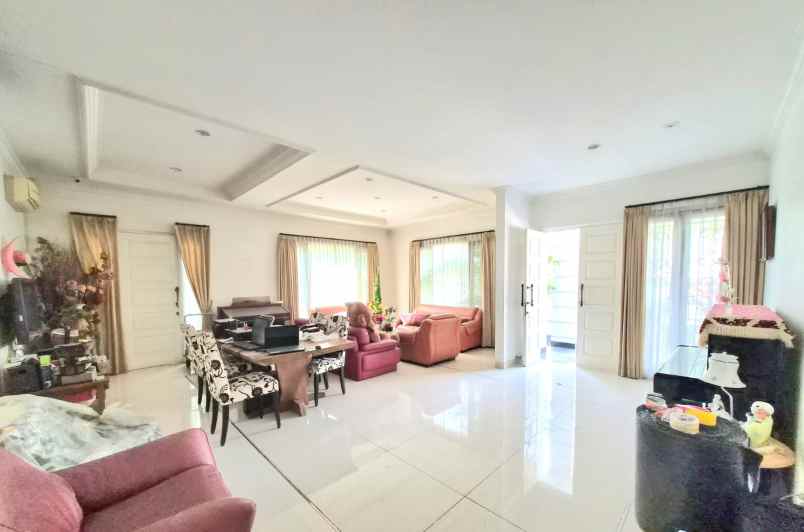 dijual rumah kelapa gading