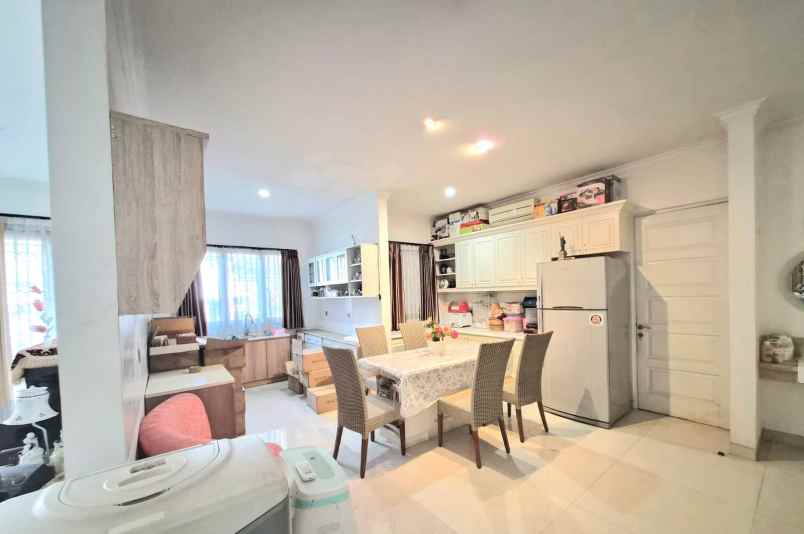 dijual rumah kelapa gading