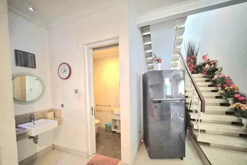 dijual rumah kelapa gading