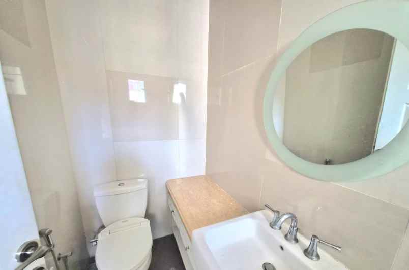 dijual rumah kelapa gading