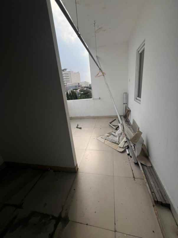 dijual rumah kelapa lilin kelapa gading