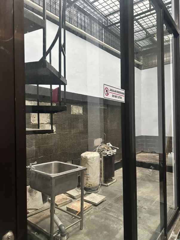 dijual rumah kelapa nias kelapa gading