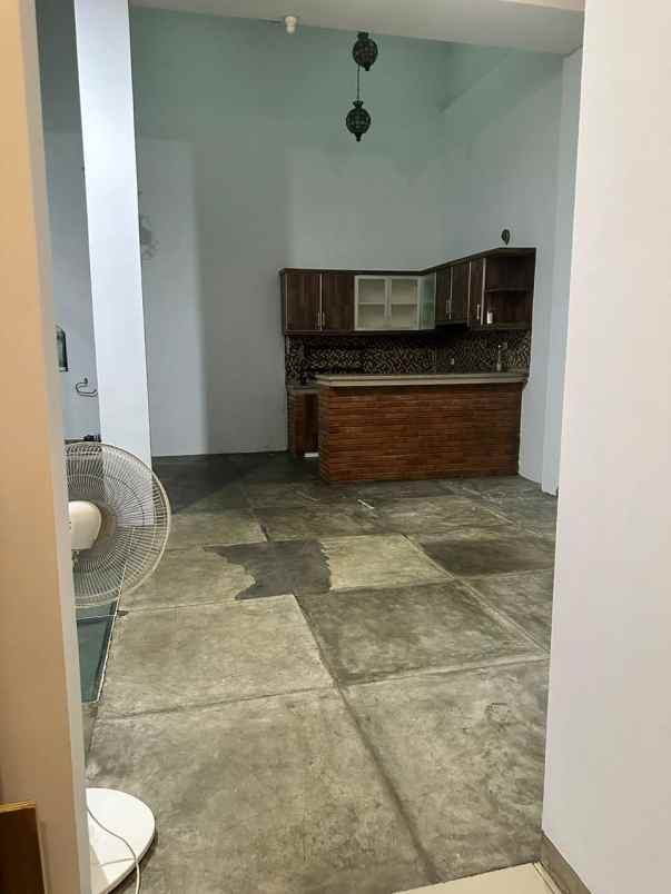 dijual rumah kelapa nias kelapa gading