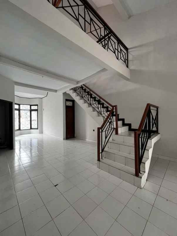 dijual rumah kemang buntu jatibening