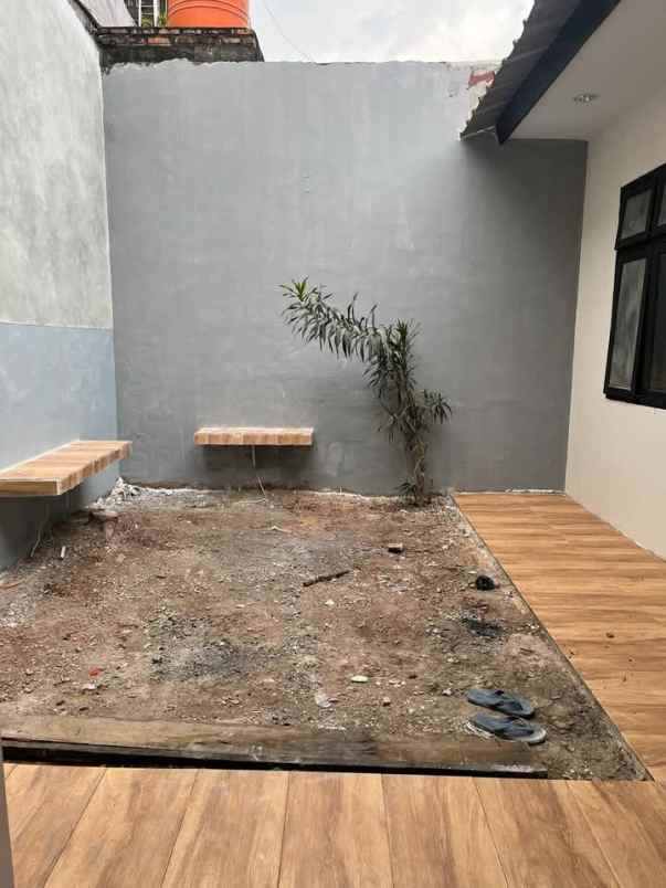 dijual rumah kemang buntu jatibening