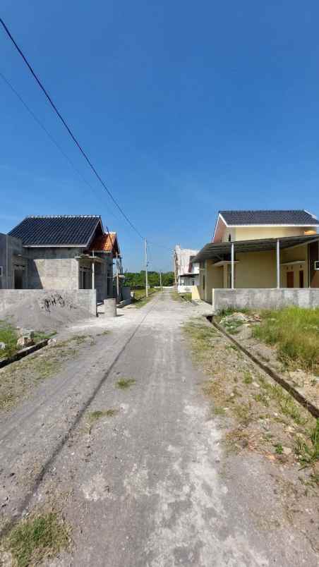 dijual rumah kertonatan sukoharjo jawa